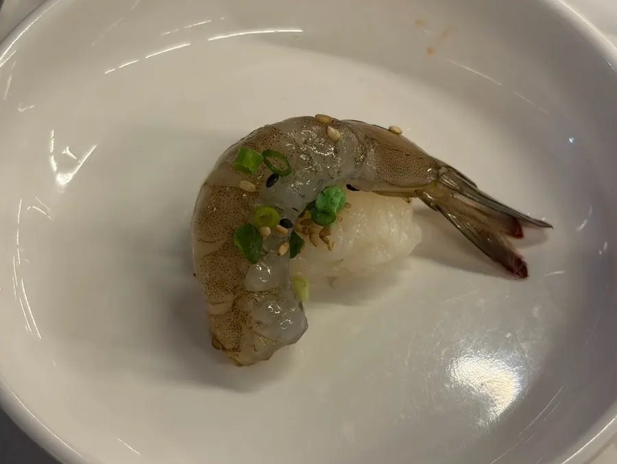 직접 만든 생새우 셀프 초밥