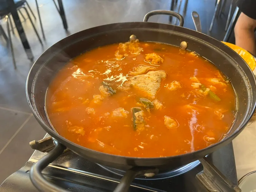 매운탕에 넣을 수제비 반죽