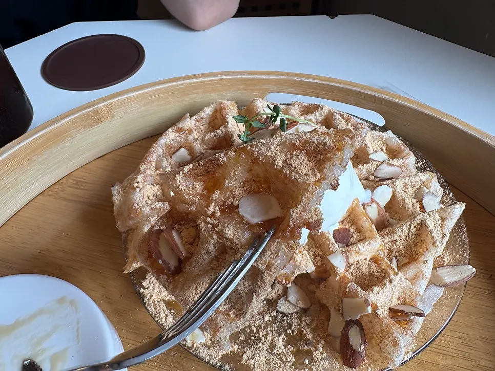 Chewy injeolmi waffle made with glutinous rice