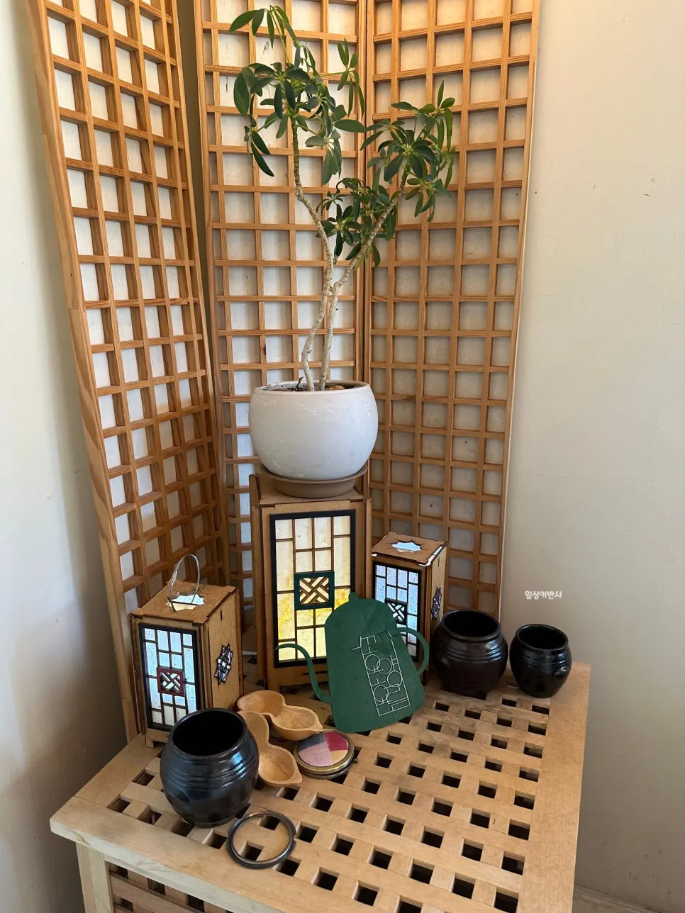 Hoyang Horim interior with traditional decorations