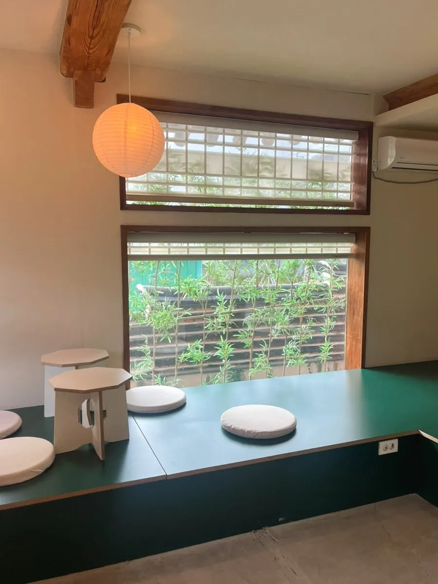Floor seating inside Hoyang Horim