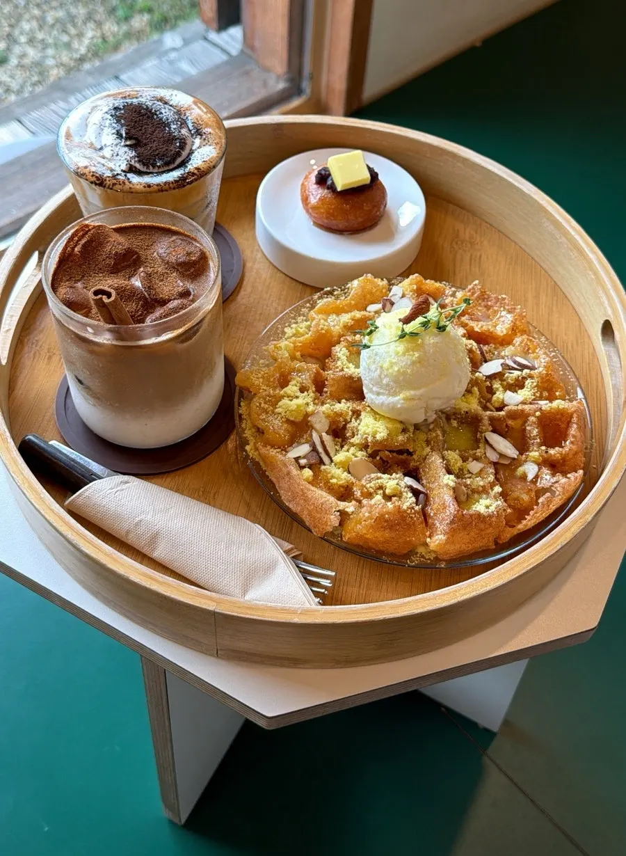 Waffle and drinks main menu