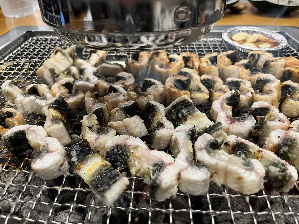Charcoal grill ready before cooking the eel