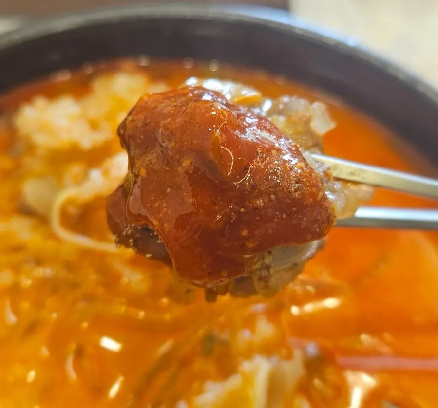 암뽕순대가 함께 든 순대 모듬 국밥