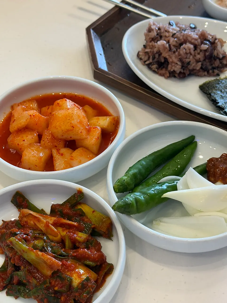 Free sticky rice and roasted seaweed