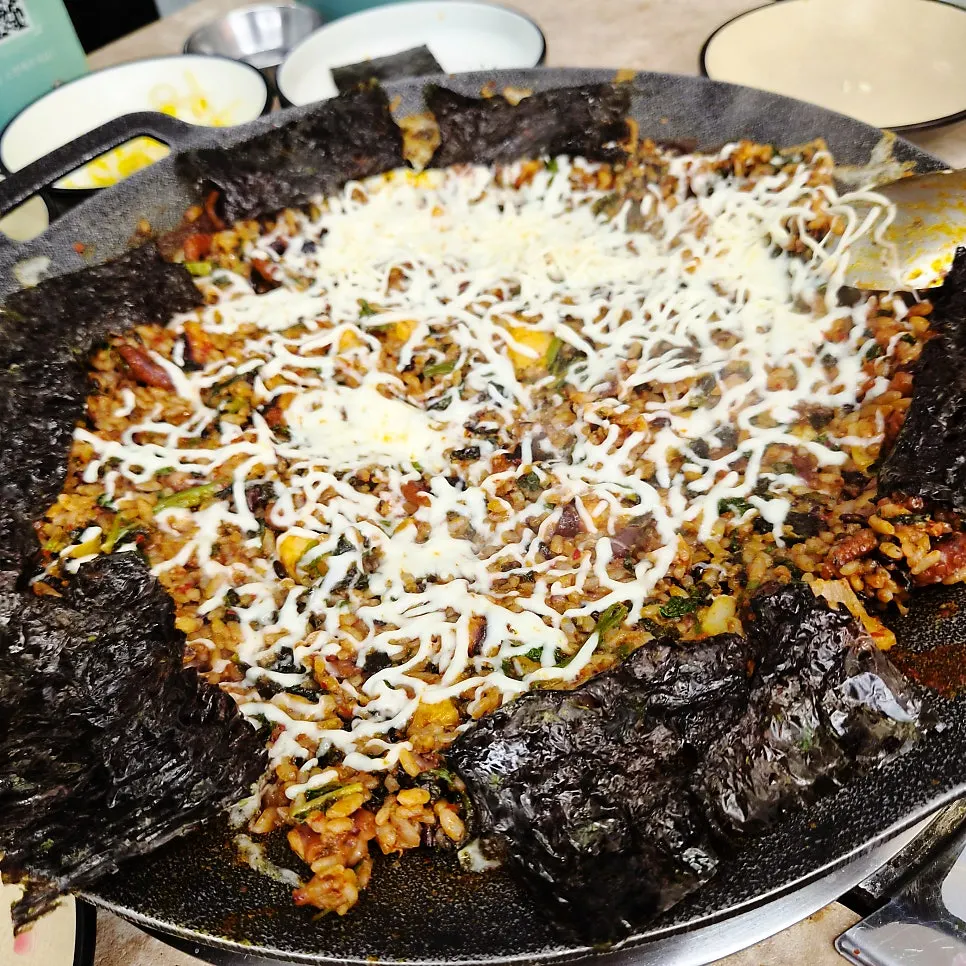 Griddle fried rice and roasted seaweed
