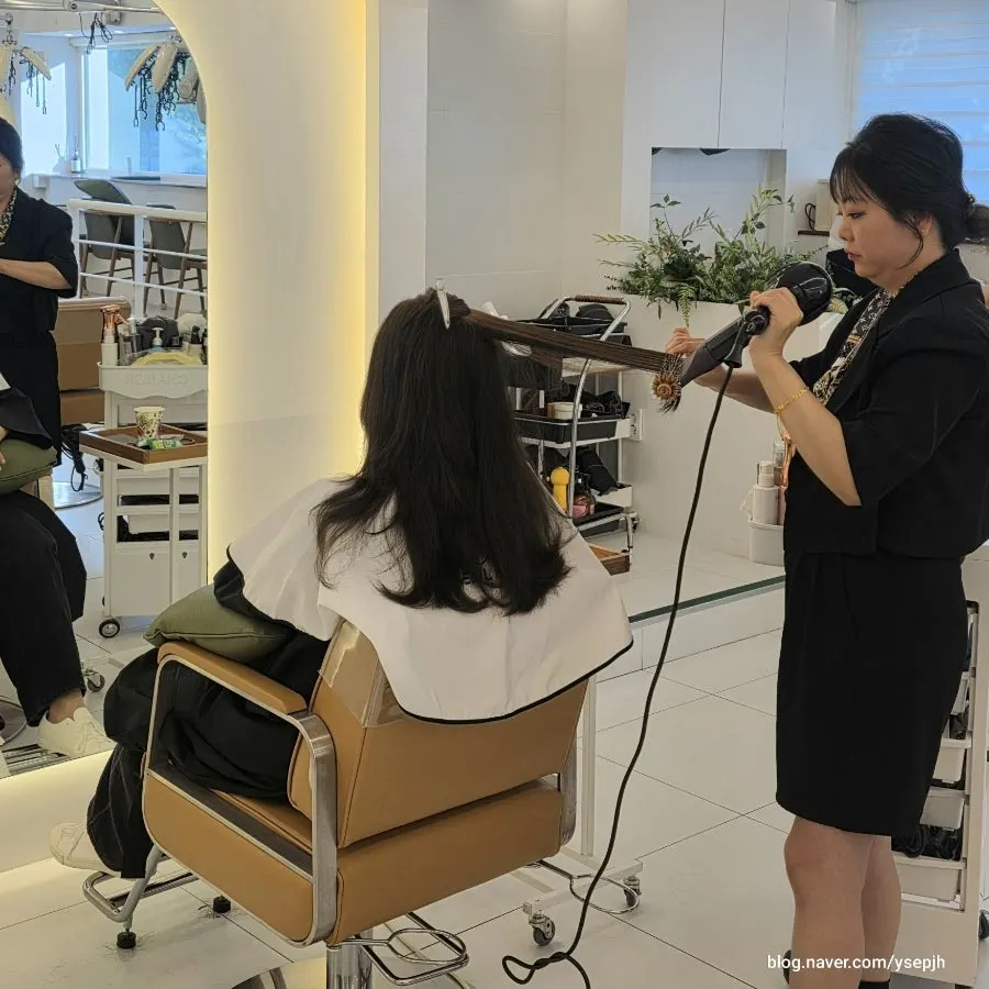 샴푸 후 고르게 나온 브라운 염색