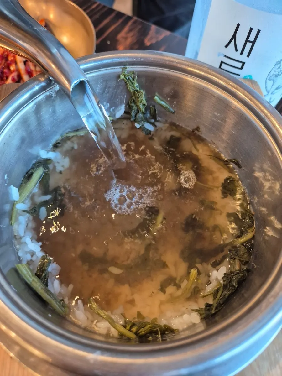 Sungnyung made by adding water to the rice pot