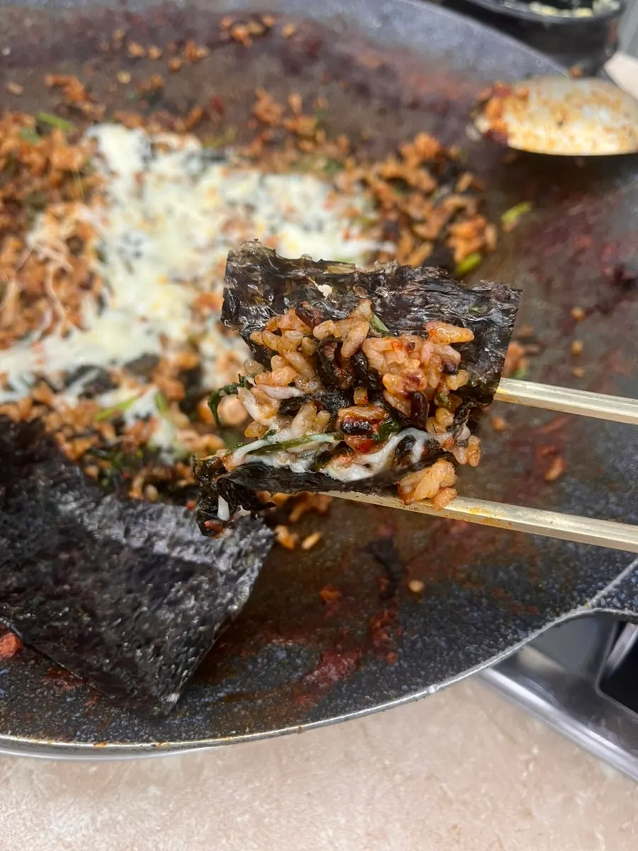 김에 싸 먹는 미나리 볶음밥