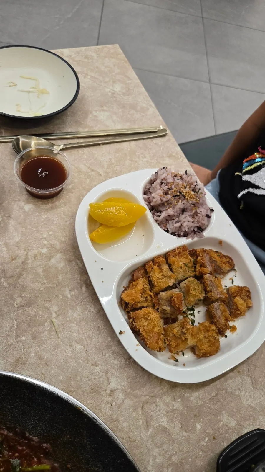 Pork loin cutlet cut into bite-sized pieces