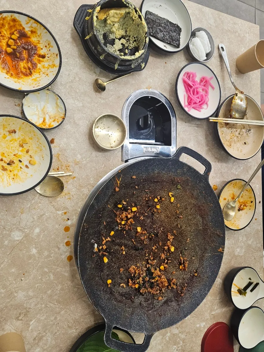 Nasi goreng telur ikan terbang dengan gim kering