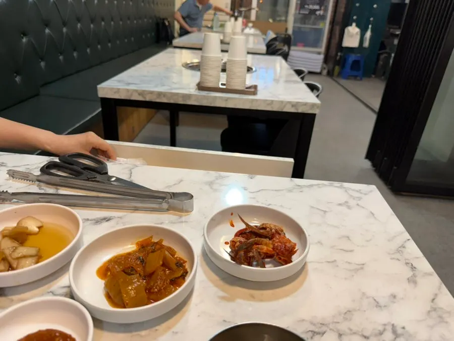 기본 반찬으로 나온 양념게장
