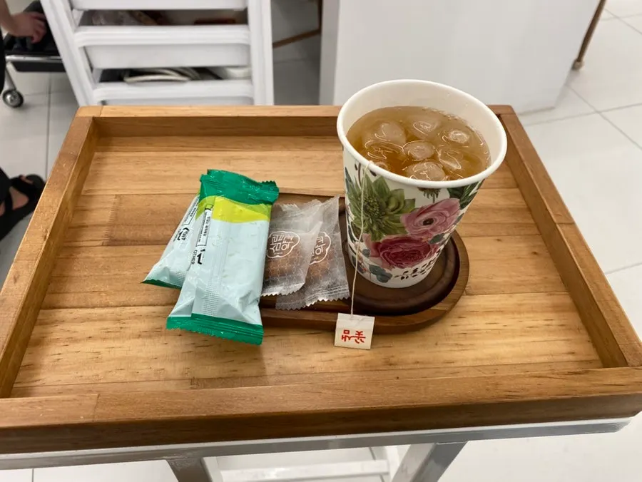 Drink and snacks provided before the treatment