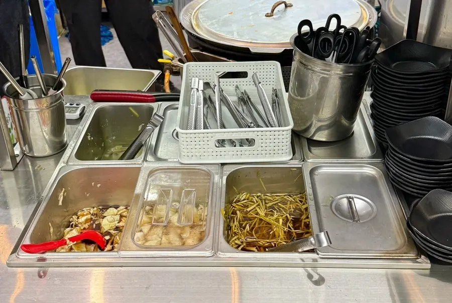 Self-serve bar for the basic side dishes