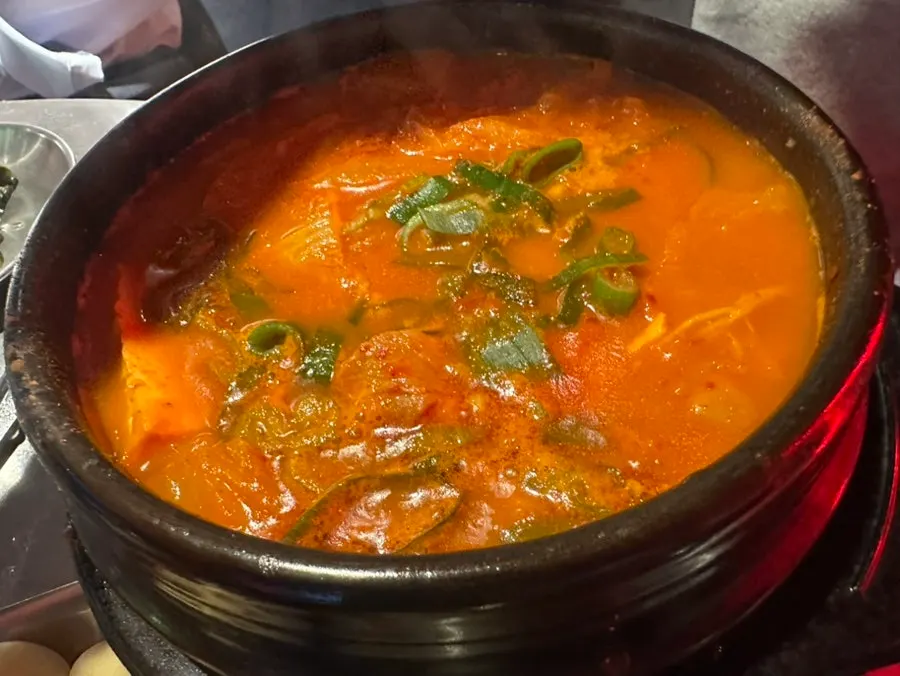노릇하게 익어가는 삼겹살