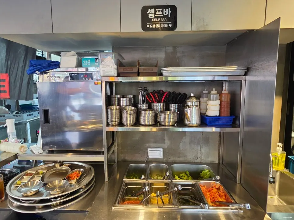 삼목집 반찬 셀프코너