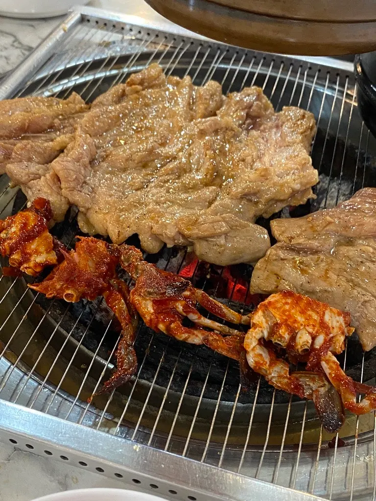 A bowl of mul naengmyeon at Gwangmyeong Seoseo Galbi