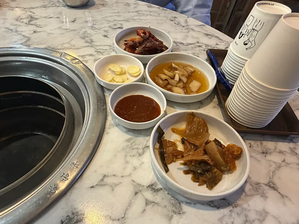 Banchan served with ribs