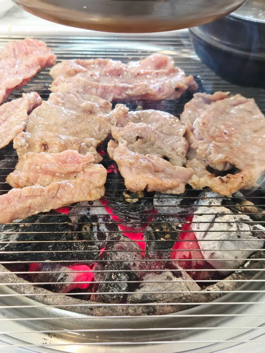 짧은 시간에 노릇하게 익은 소갈비