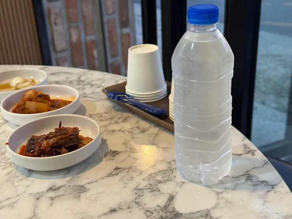 Reserved table at Gwangmyeong Seoseo Galbi