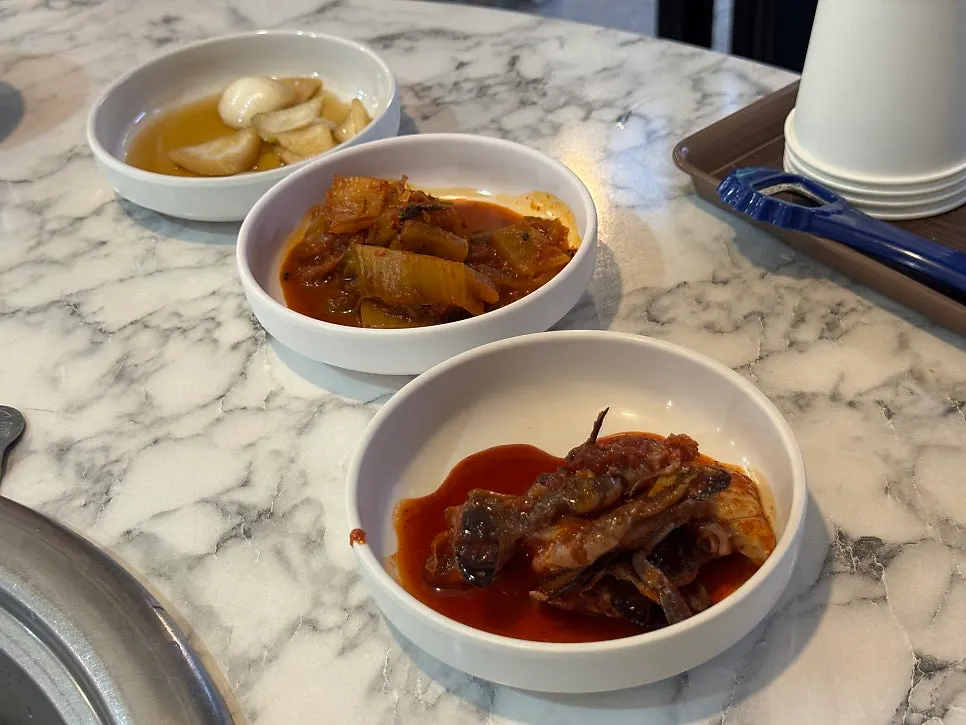 Basic side dish spread at Gwangmyeong Seoseo Galbi