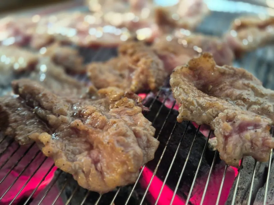 특제 양념소스가 밴 갈비