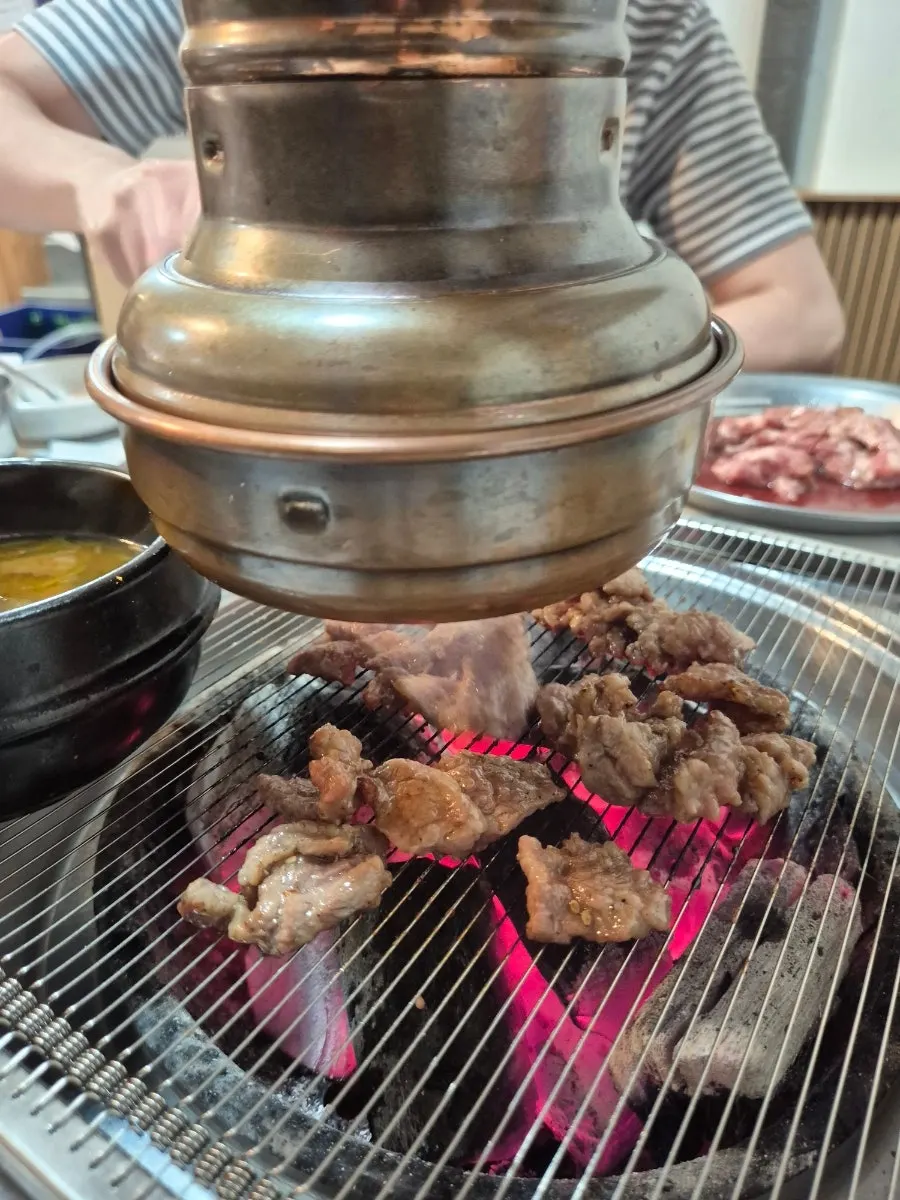 단체 손님이 있는 매장 분위기