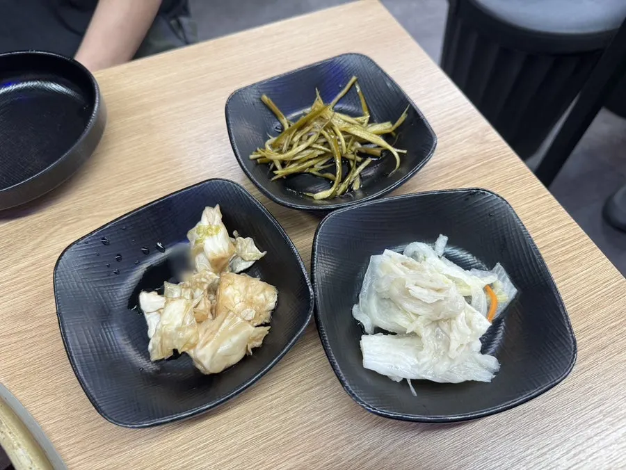 Aged-kimchi pot-lid chicken stew menu