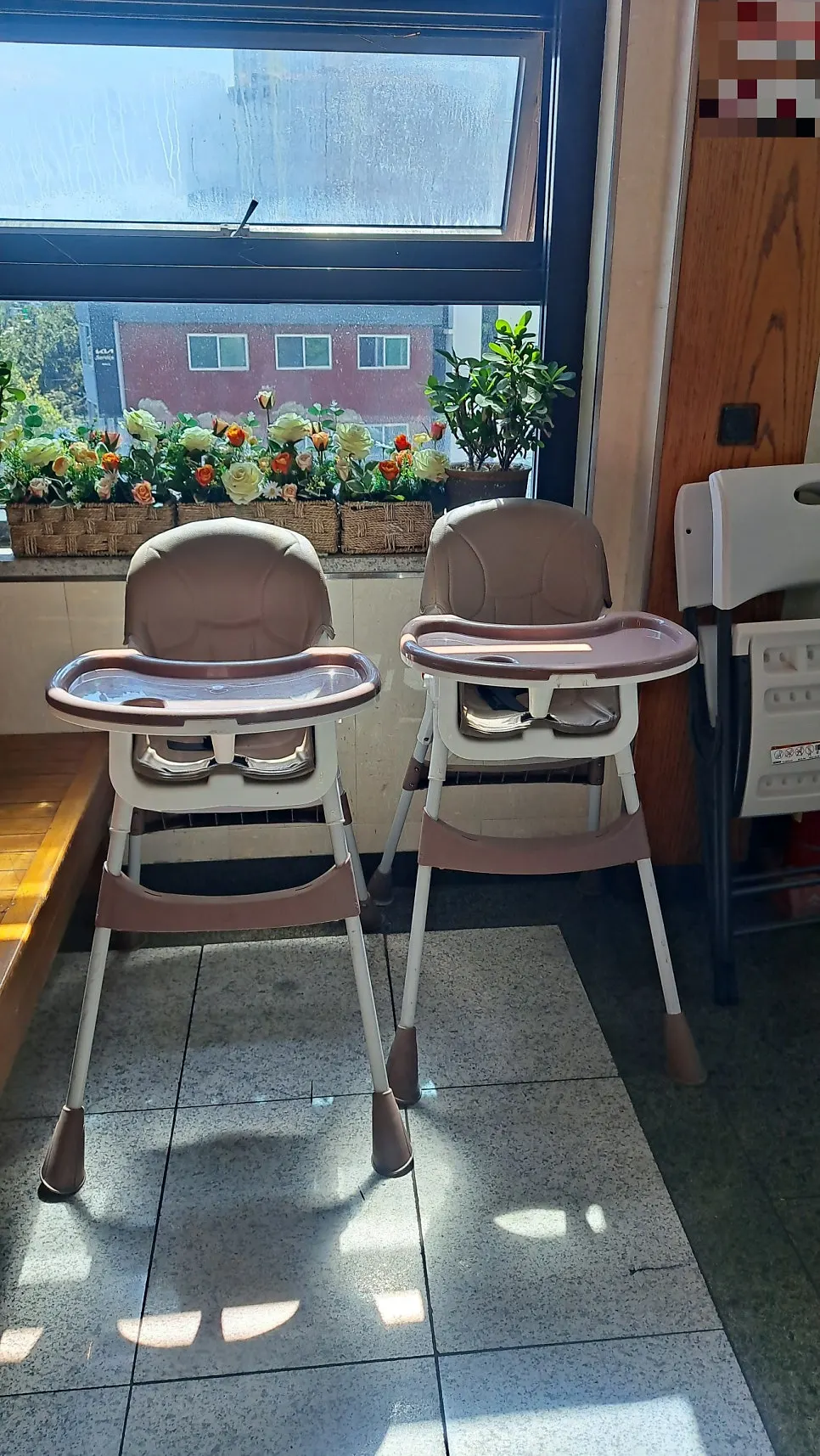 Baby chair provided for family customers