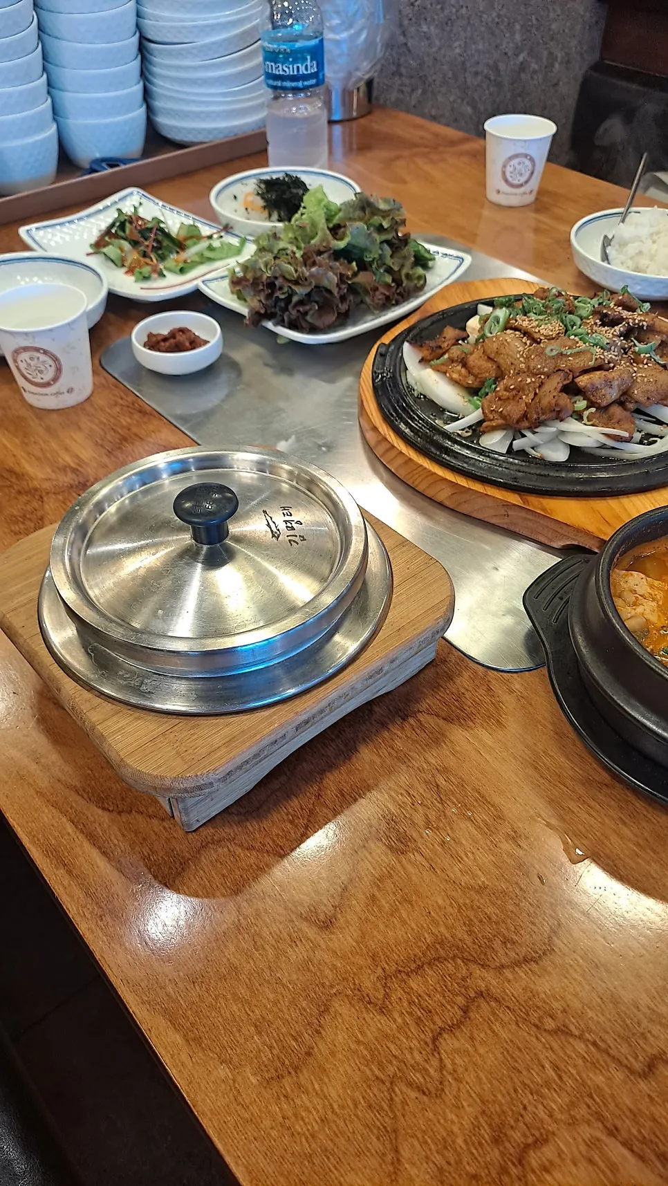 Charcoal-grilled pork cooked over a bed of onions
