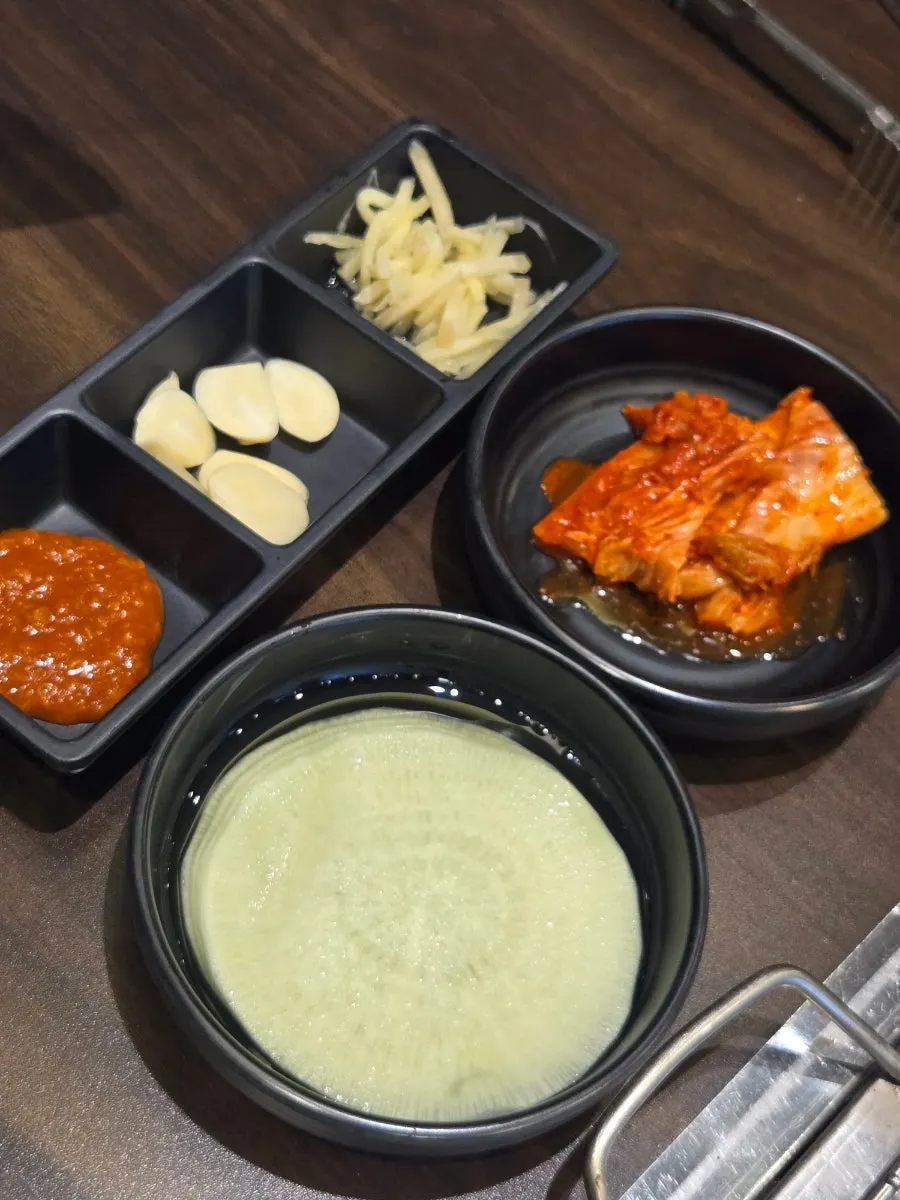 장어구이 숯불 세팅