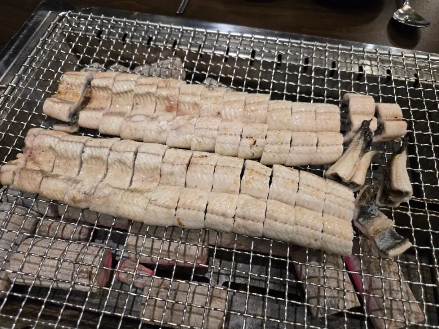 초벌 장어 숯불구이