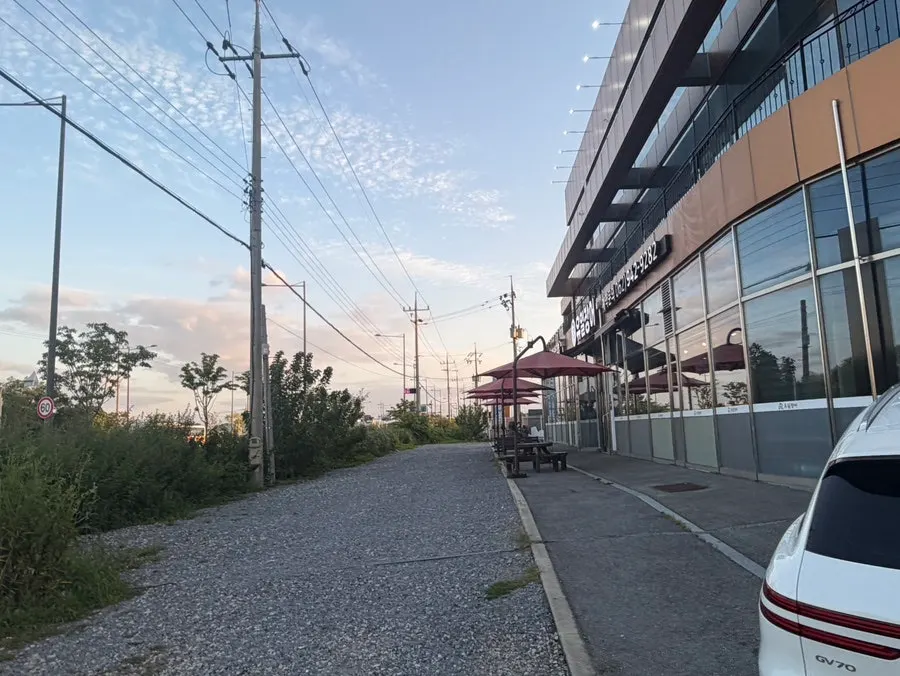Yuil Jangeo dedicated parking area