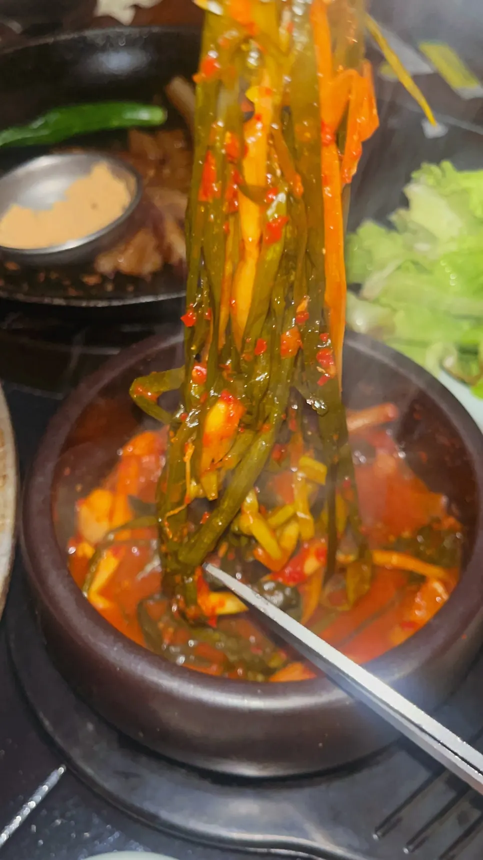 Spicy clam doenjang stew