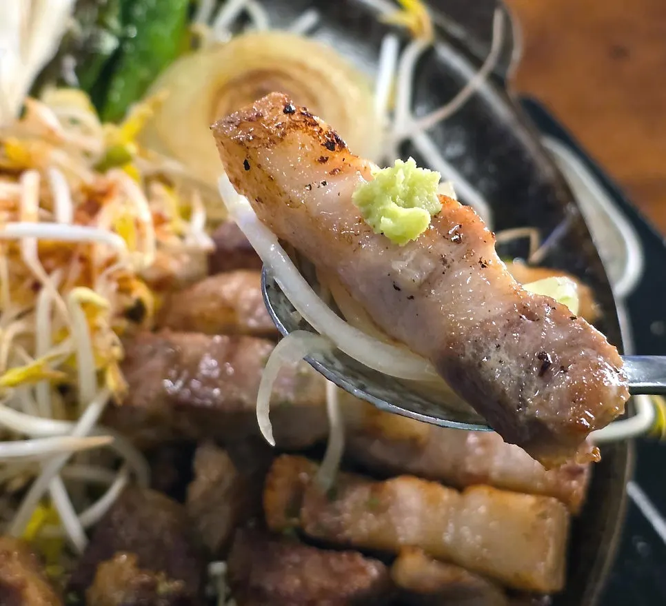 Jeju black pork samgyeopsal with the skin texture still intact