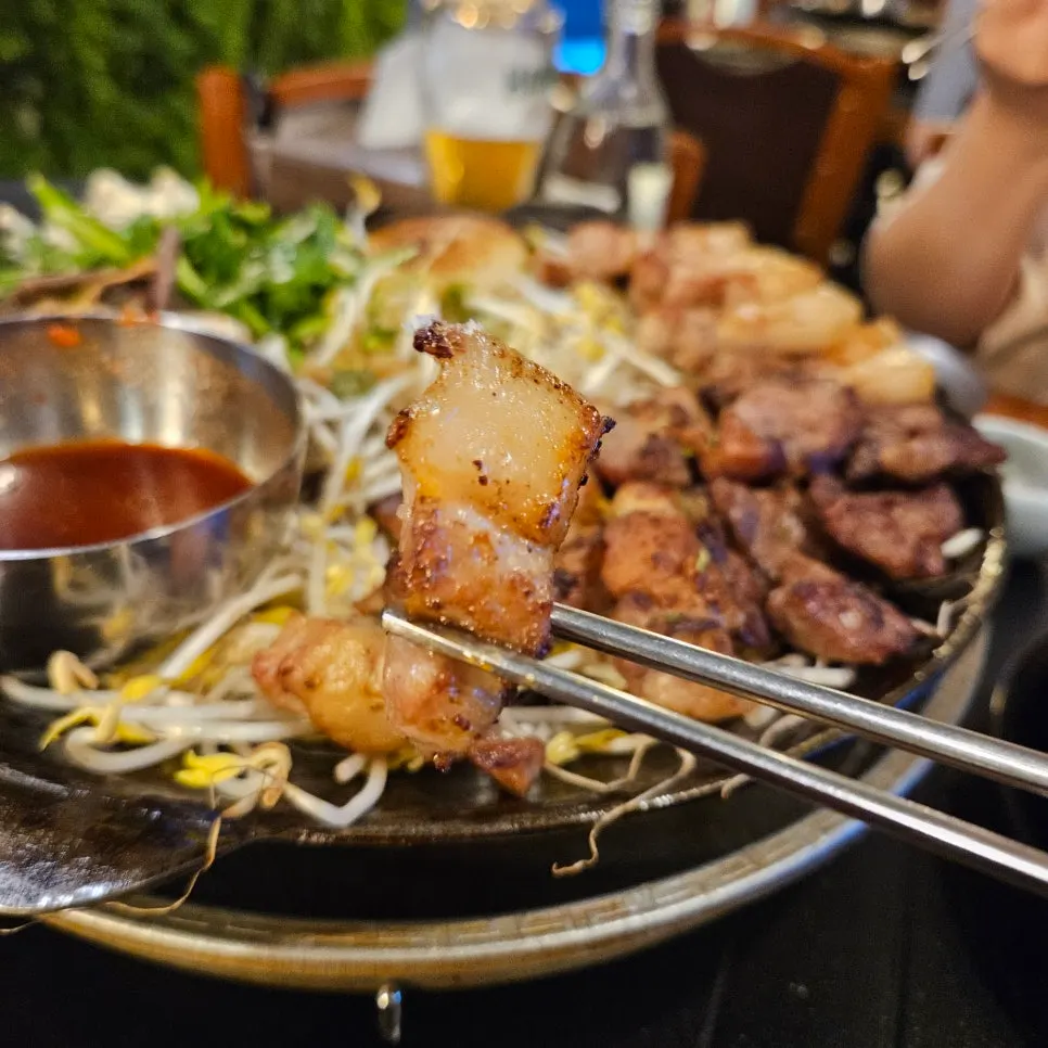 Jeju black pork samgyeopsal topped with galbi-flavored sauce