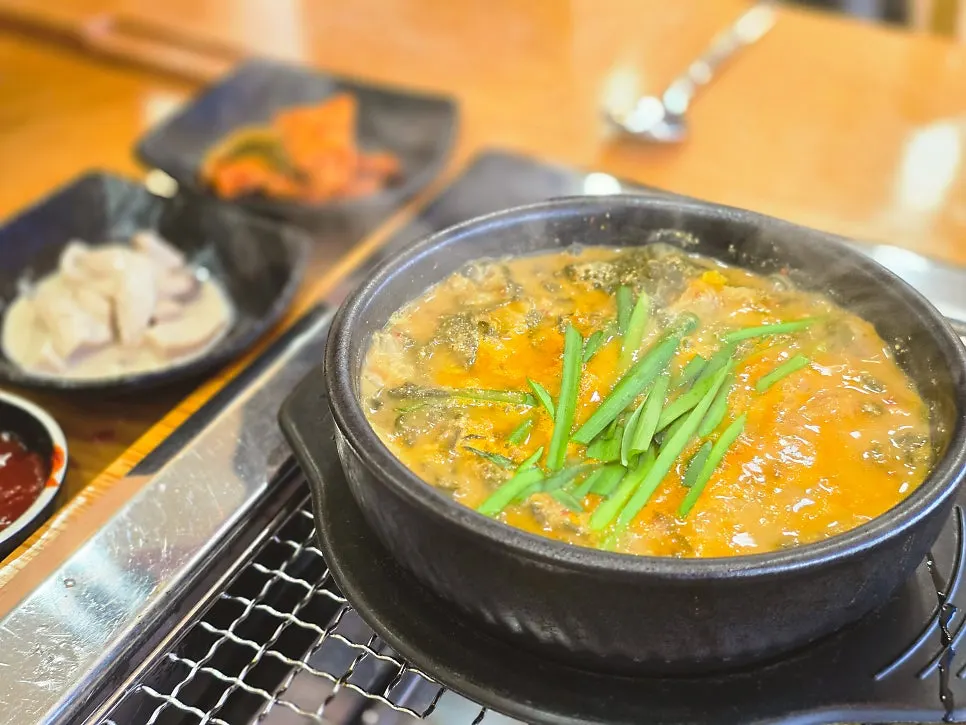 Eel soup ordered to finish the meal
