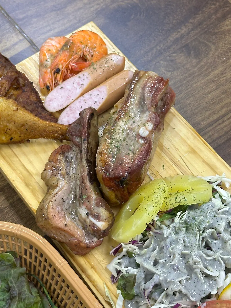 세트에 포함된 새우와 소시지