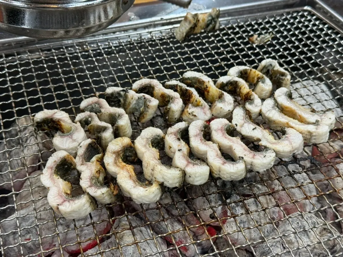 Eel grilling to a golden color