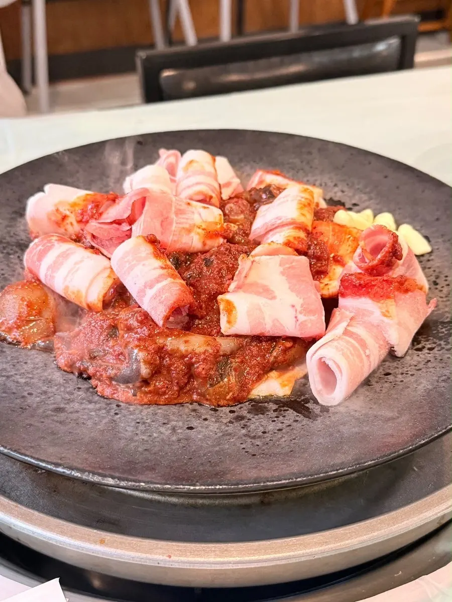 양념이 넉넉한 쭈꾸미 철판