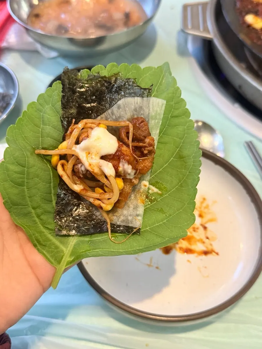 완성된 쭈꾸미 대패 볶음 클로즈업