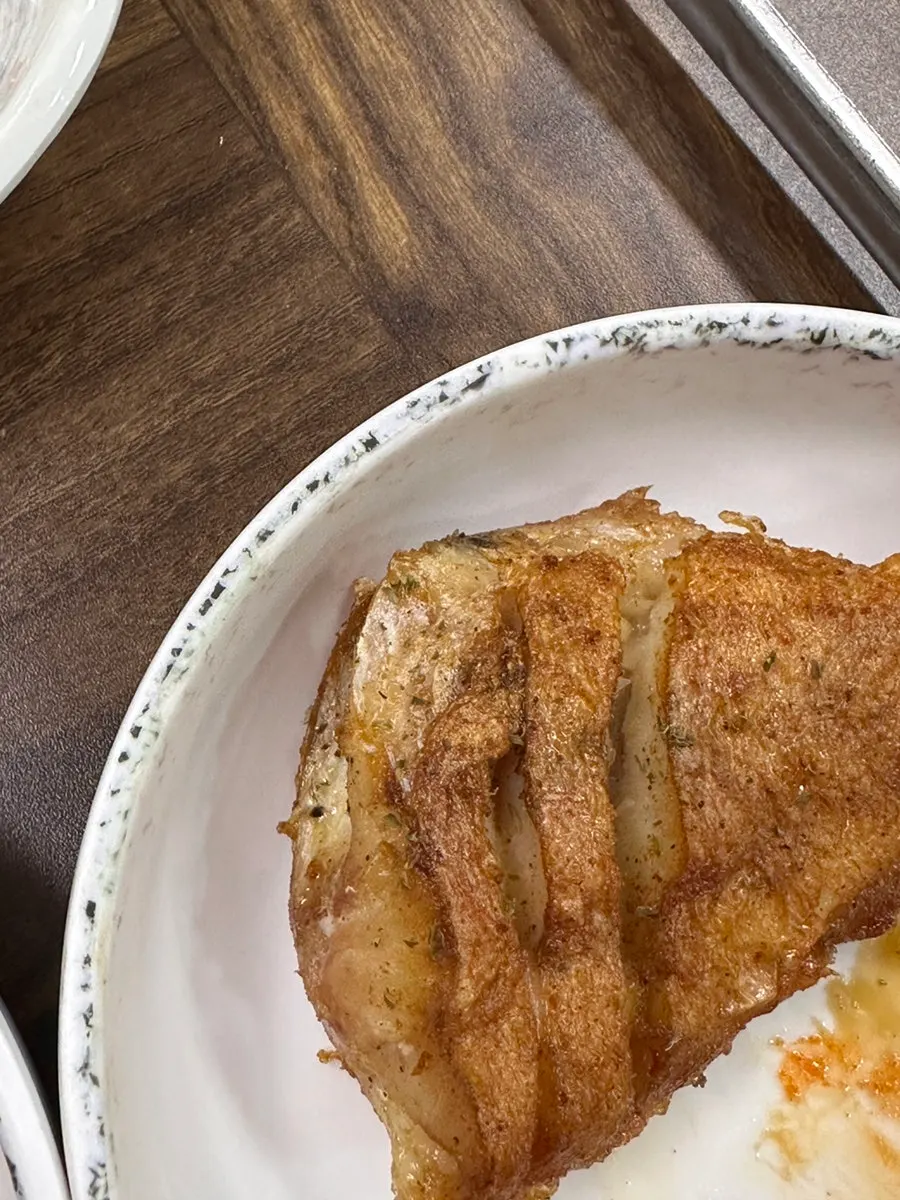 세트에 포함된 뽈락 구이