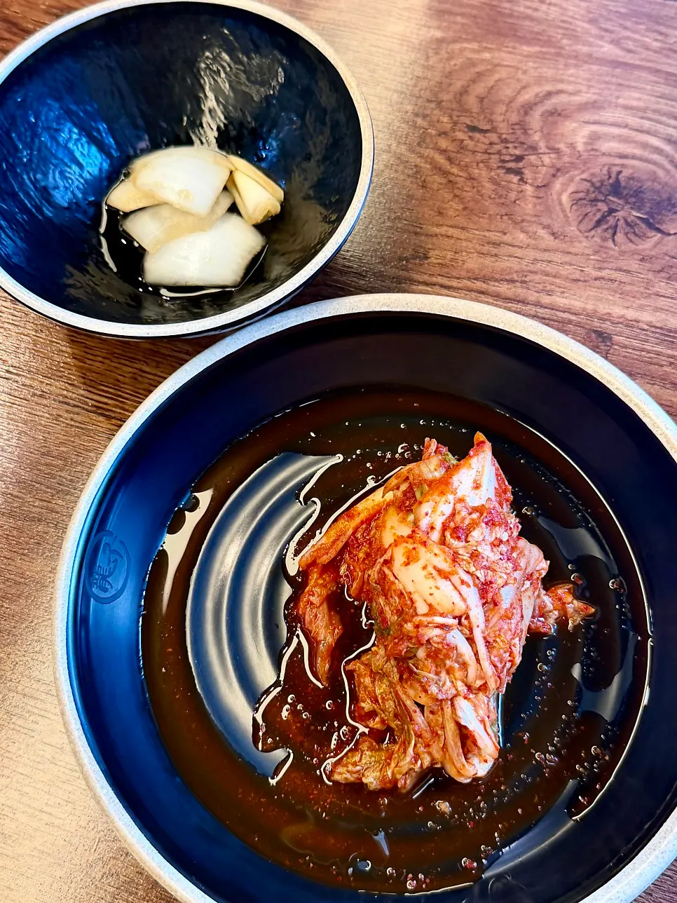 Basic side dishes of kimchi and pickled onion