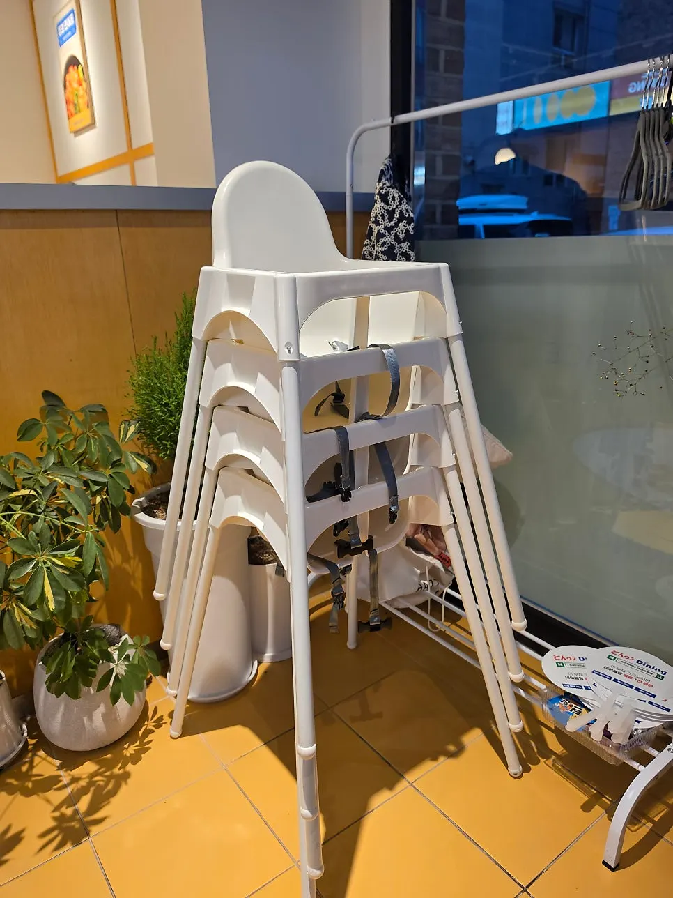 Interior seating at Choi Dining