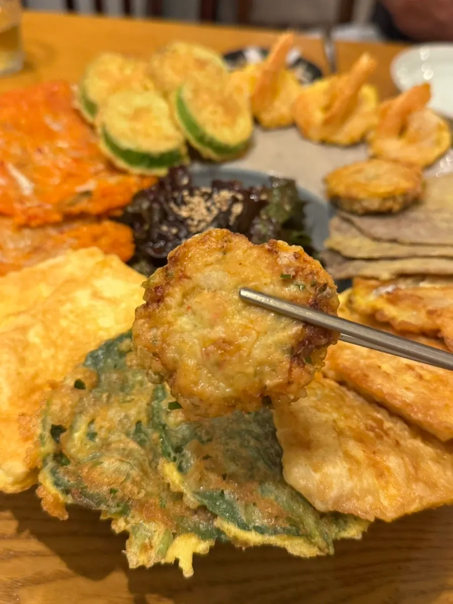 수제로 만든 동그랑땡 단면