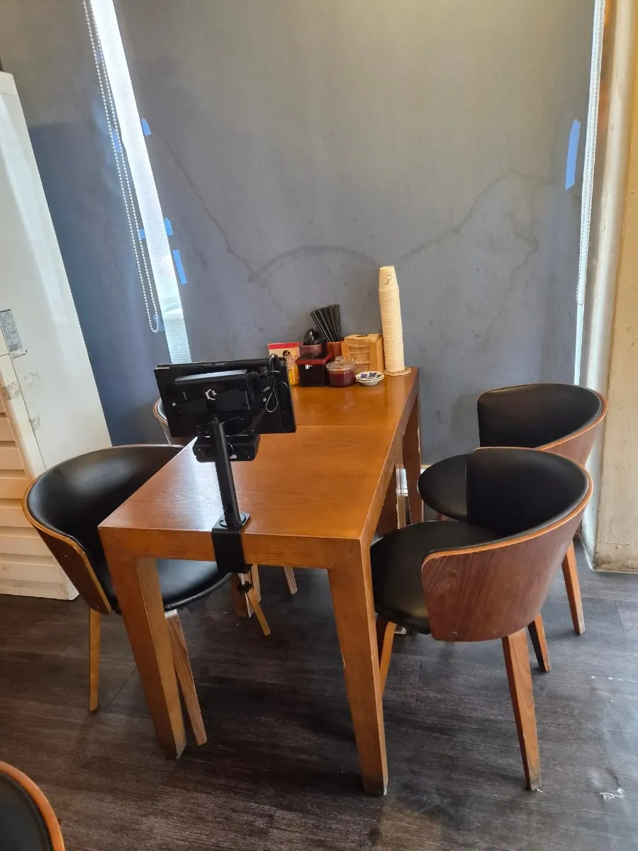 Single-seat area at Gyedan Ramen Ilsan Main Branch