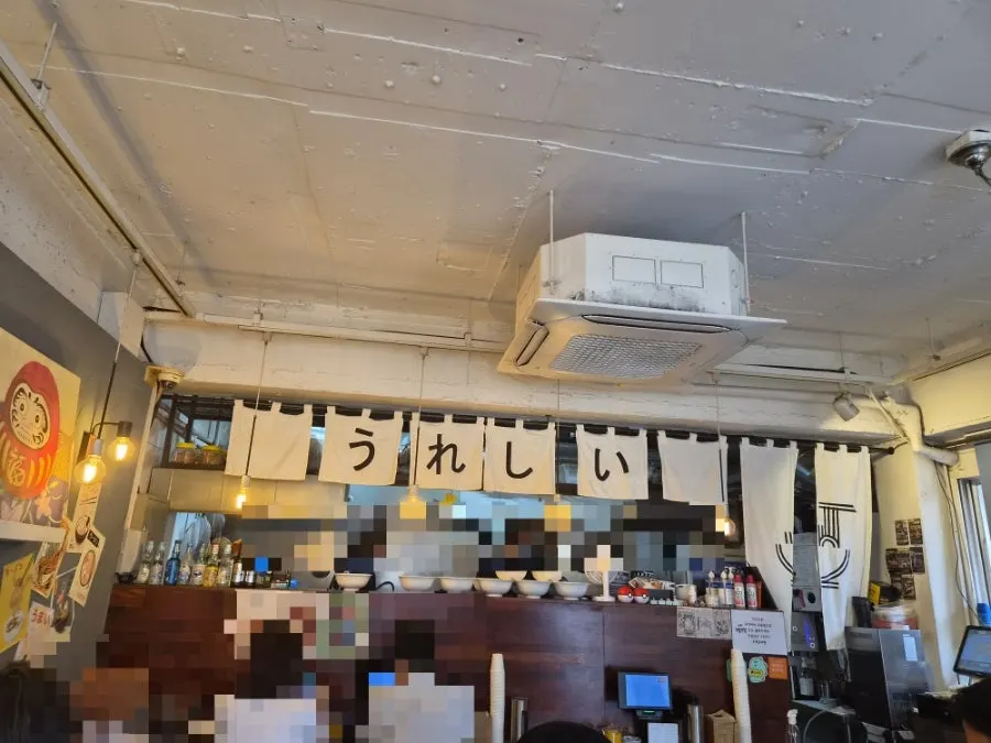 Interior layout and seating flow at Gyedan Ramen Ilsan Main Branch
