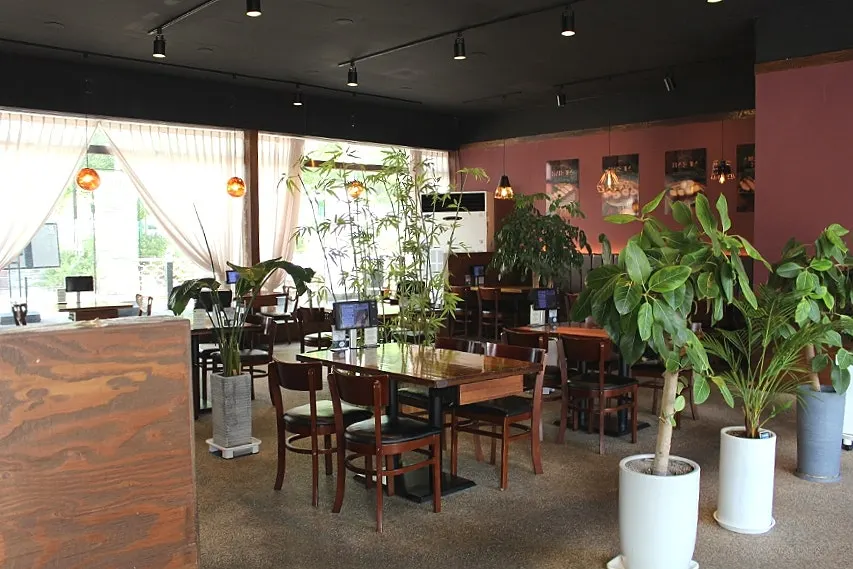 Area around the entrance of Gyeomson Donkatsu Geomdan Branch