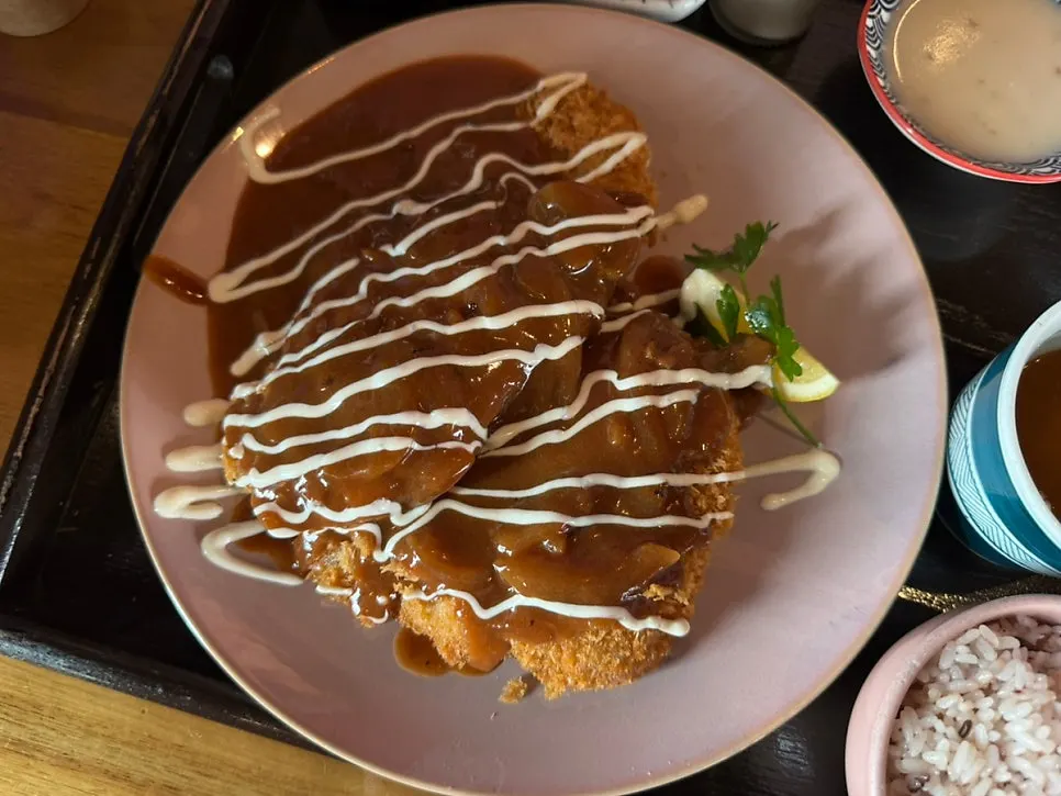 とんかつと一緒に食べる味噌汁