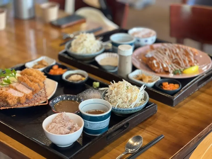식사를 마친 겸손돈가스 검단점 테이블